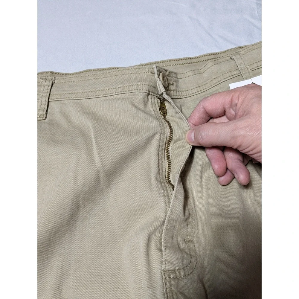 WRANGLER RELAXED FIT Men Size 40 Cotton Stretch Khaki 11